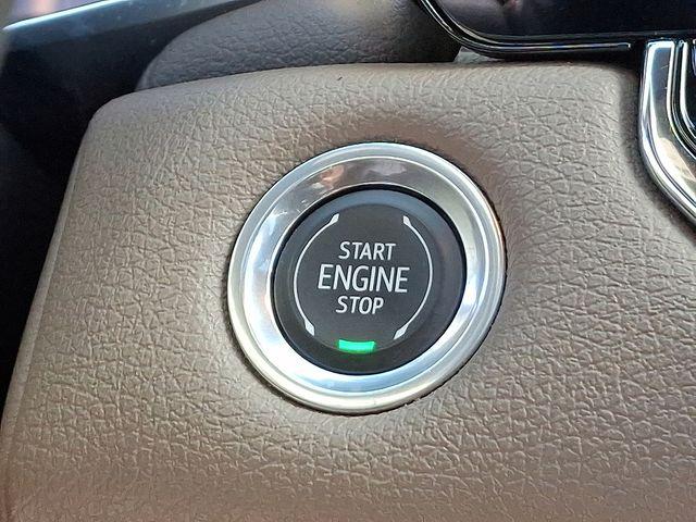 2023 GMC Canyon Vehicle Photo in DANBURY, CT 06810-5034