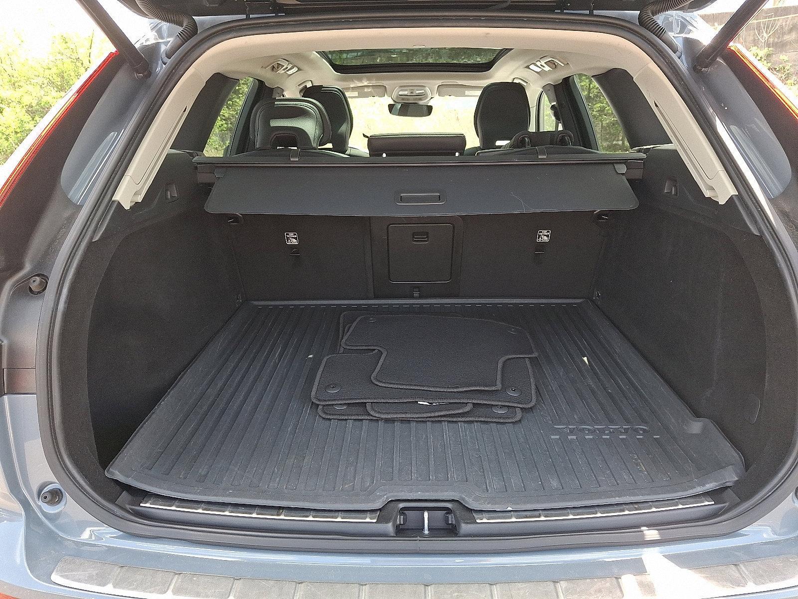 2022 Volvo XC60 Vehicle Photo in Trevose, PA 19053