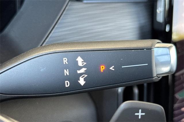 2025 GMC Acadia Vehicle Photo in ELK GROVE, CA 95757-8703