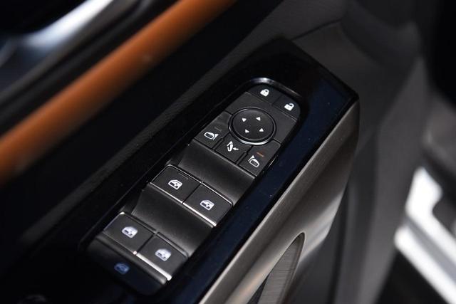 2025 Nissan Pathfinder Vehicle Photo in Ballwin, MO 63011
