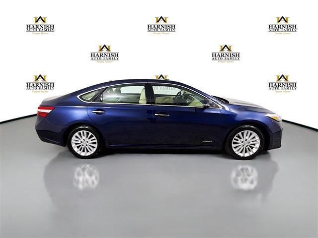 2015 Toyota Avalon Hybrid Vehicle Photo in Everett, WA 98204
