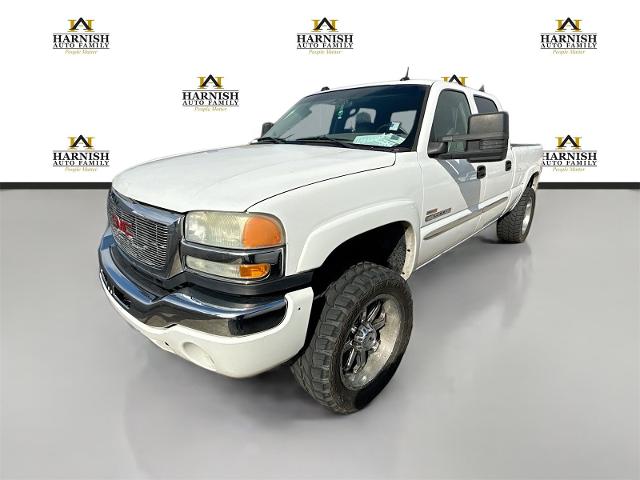 2005 GMC Sierra 2500 HD Vehicle Photo in EVERETT, WA 98203-5662