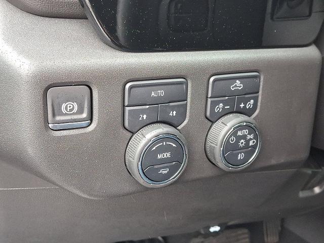 2024 Chevrolet Silverado 1500 Vehicle Photo in TREVOSE, PA 19053-4984