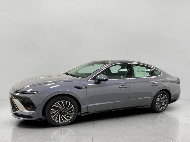 2025 Hyundai SONATA Hybrid Vehicle Photo in Appleton, WI 54913