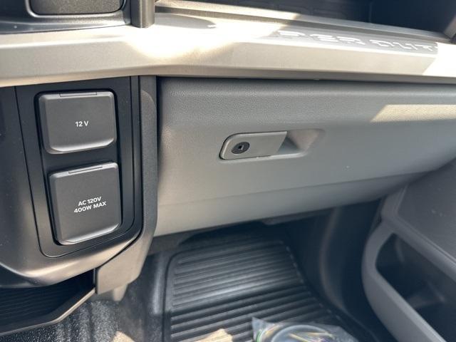 2024 Ford Super Duty F-350 DRW Vehicle Photo in Webster, MA 01570-1415