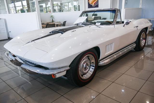 1967 Chevrolet CORVETTE Vehicle Photo in VENTURA, CA 93003-8585