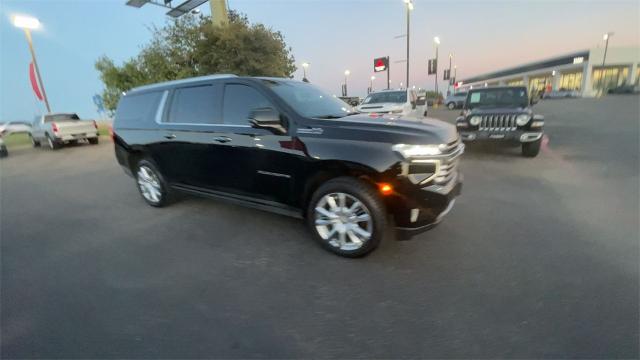 Used 2021 Chevrolet Suburban High Country with VIN 1GNSKGKL4MR157610 for sale in Killeen, TX