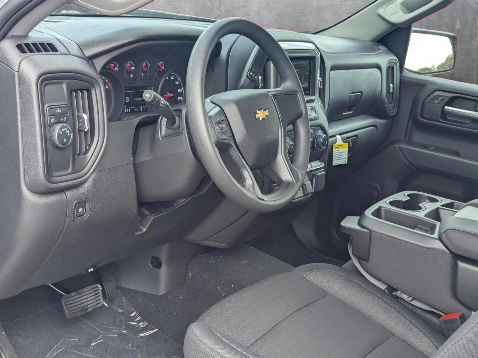 2025 Chevrolet Silverado 1500 Vehicle Photo in PEMBROKE PINES, FL 33024-6534