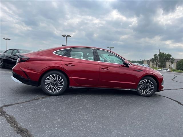 2024 Hyundai SONATA Hybrid Vehicle Photo in Shiloh, IL 62269