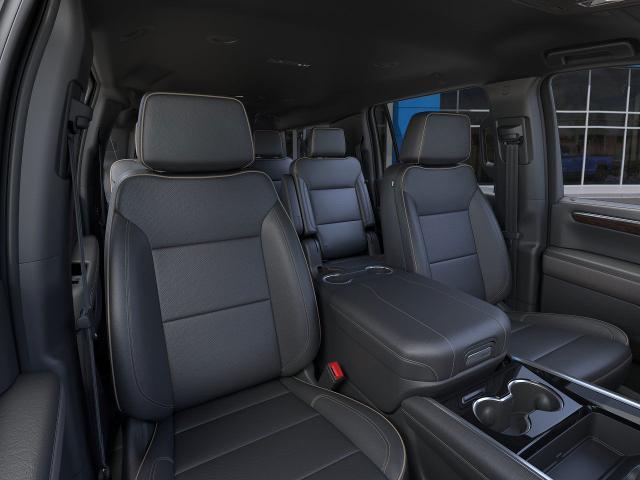 2025 Chevrolet Suburban Vehicle Photo in PEMBROKE PINES, FL 33024-6534