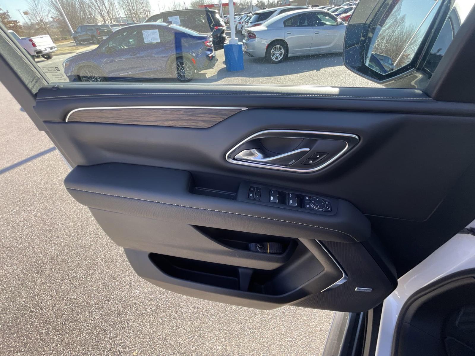 2024 Chevrolet Tahoe Vehicle Photo in BENTONVILLE, AR 72712-4322