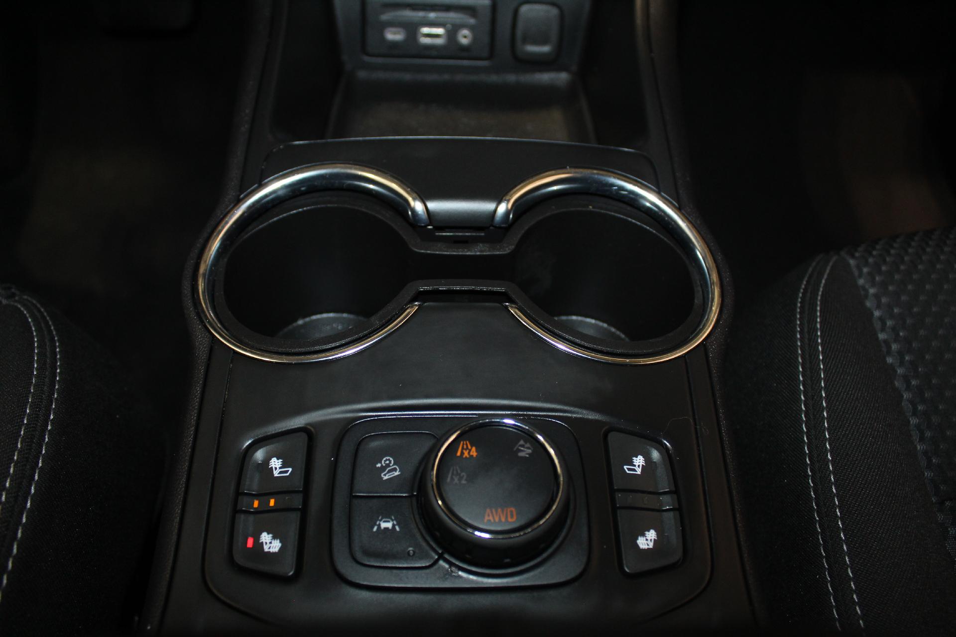2024 GMC Terrain Vehicle Photo in NORTHAMPTON, MA 01060-1120