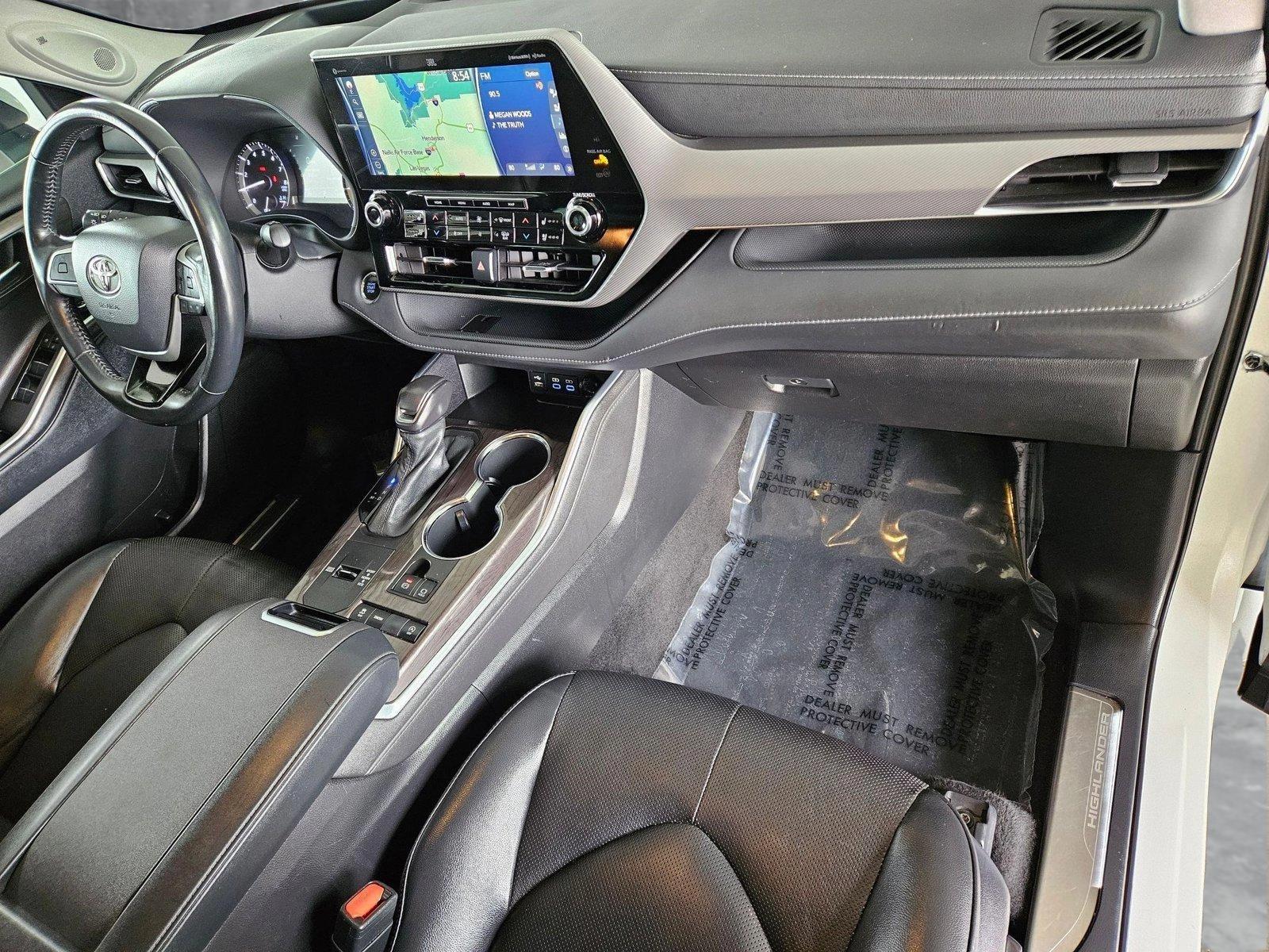 2022 Toyota Highlander Vehicle Photo in Henderson, NV 89014