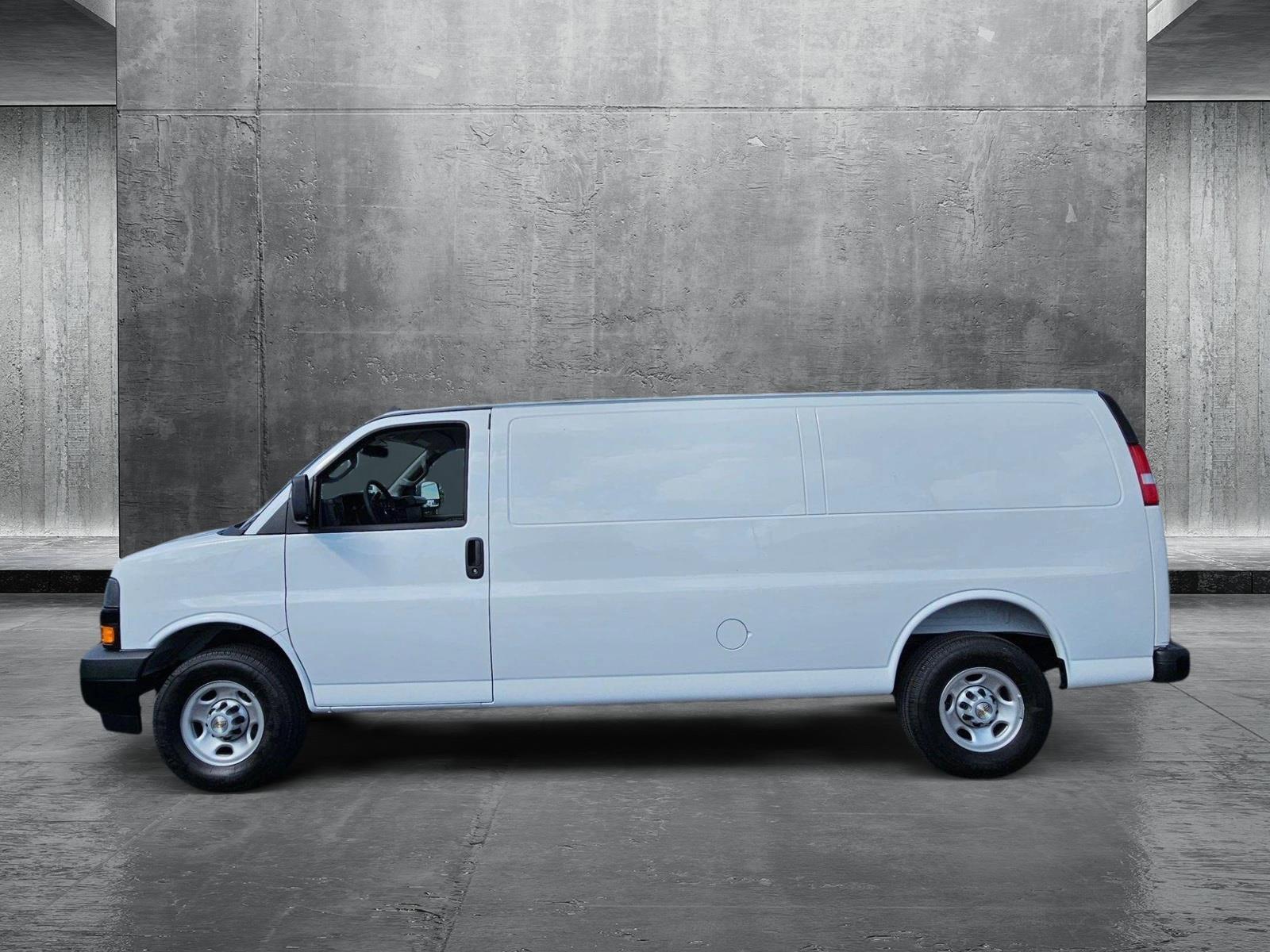 2025 Chevrolet Express Cargo 2500 Vehicle Photo in GREENACRES, FL 33463-3207