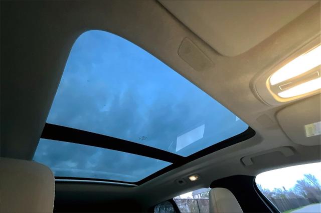 2025 Volvo XC40 Vehicle Photo in Houston, TX 77007