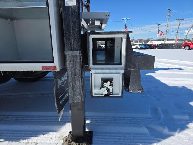 2024 Chevrolet Silverado Chassis Cab Vehicle Photo in INDEPENDENCE, MO 64055-1314