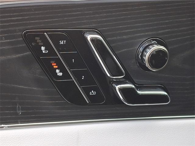2025 Cadillac LYRIQ Vehicle Photo in ALLENTOWN, PA 18103-7399