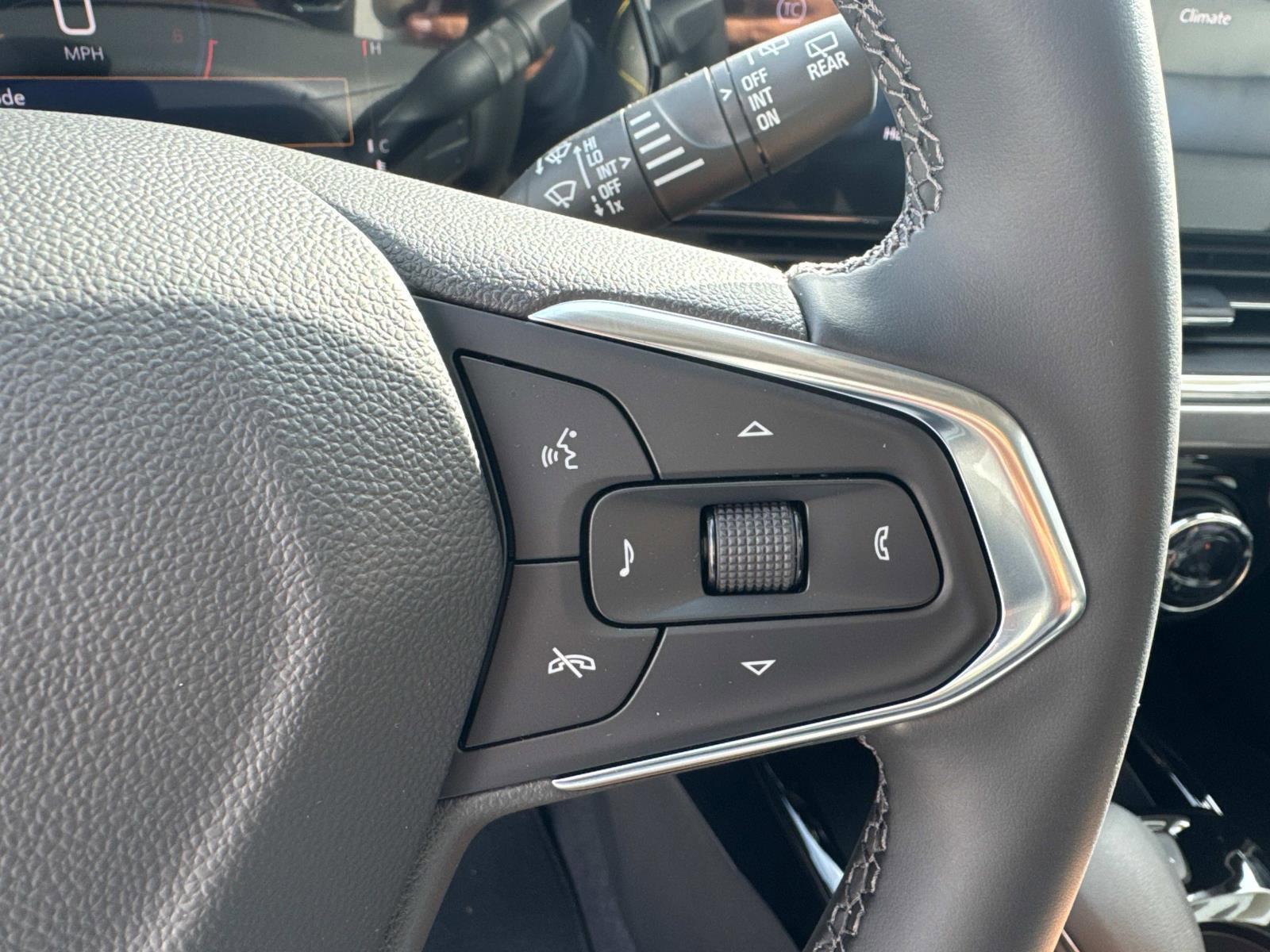 2025 Chevrolet Trax Vehicle Photo in LOS ANGELES, CA 90007-3794
