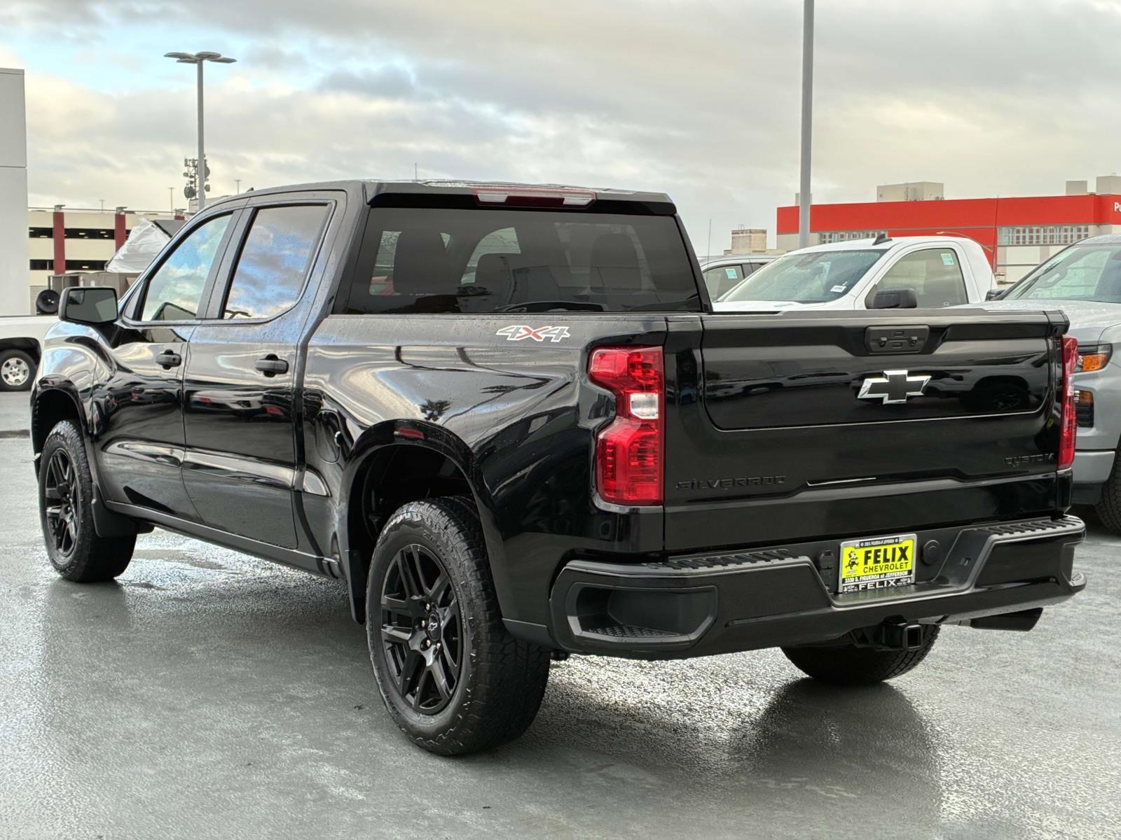 2025 Chevrolet Silverado 1500 Vehicle Photo in LOS ANGELES, CA 90007-3794