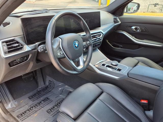 2024 BMW 330e Vehicle Photo in Tampa, FL 33612