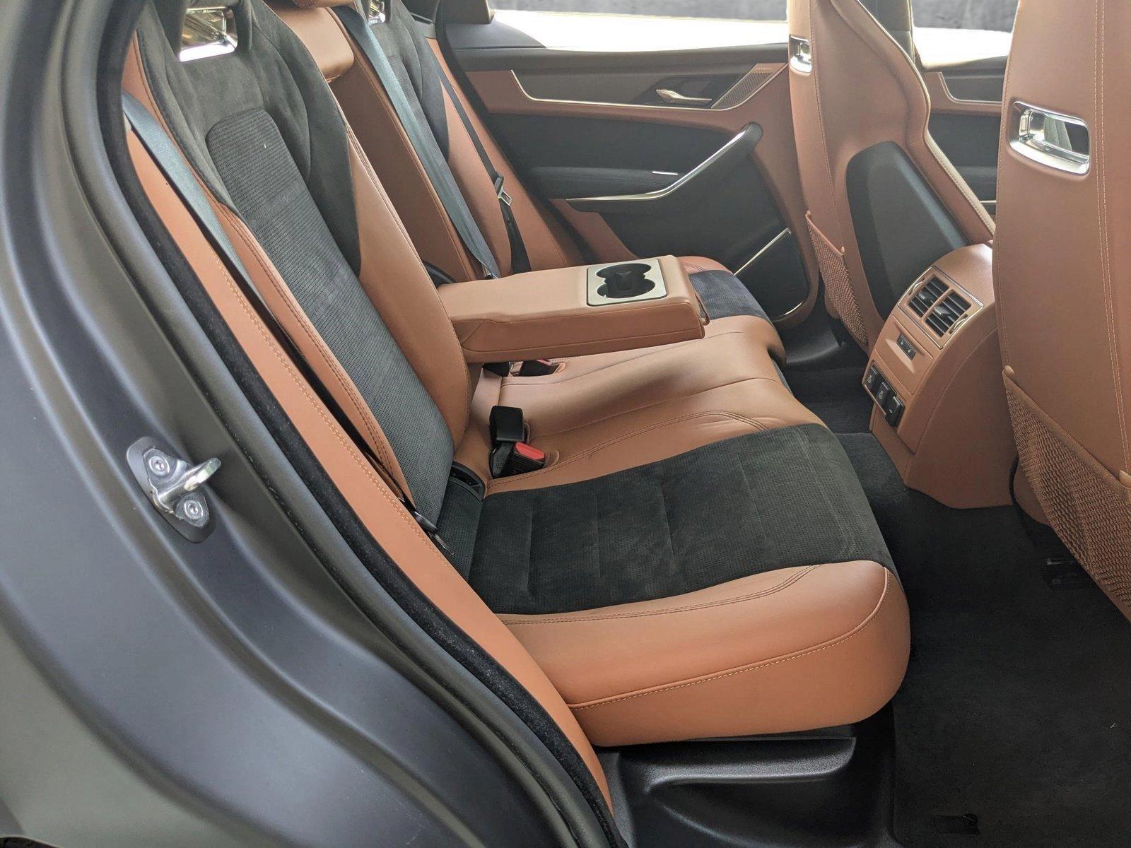 2024 Jaguar F-PACE Vehicle Photo in Pompano Beach, FL 33064