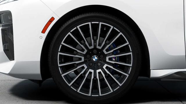 2025 BMW 740i Vehicle Photo in GRAPEVINE, TX 76051