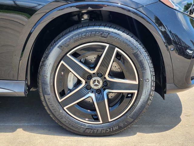 2025 Mercedes-Benz GLC Vehicle Photo in HOUSTON, TX 77079