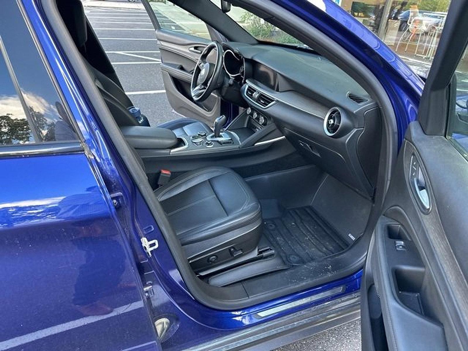 2022 Alfa Romeo Stelvio Vehicle Photo in Willow Grove, PA 19090