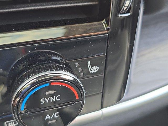2021 Nissan Rogue Vehicle Photo in Pleasant Hills, PA 15236