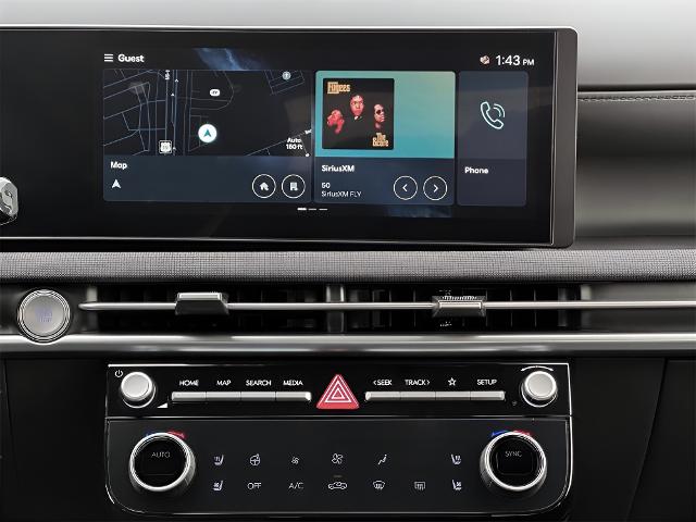 2025 Hyundai SANTA CRUZ Vehicle Photo in Green Bay, WI 54304