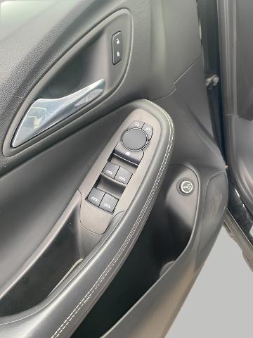 2022 Buick Encore GX Vehicle Photo in APPLETON, WI 54914-8833