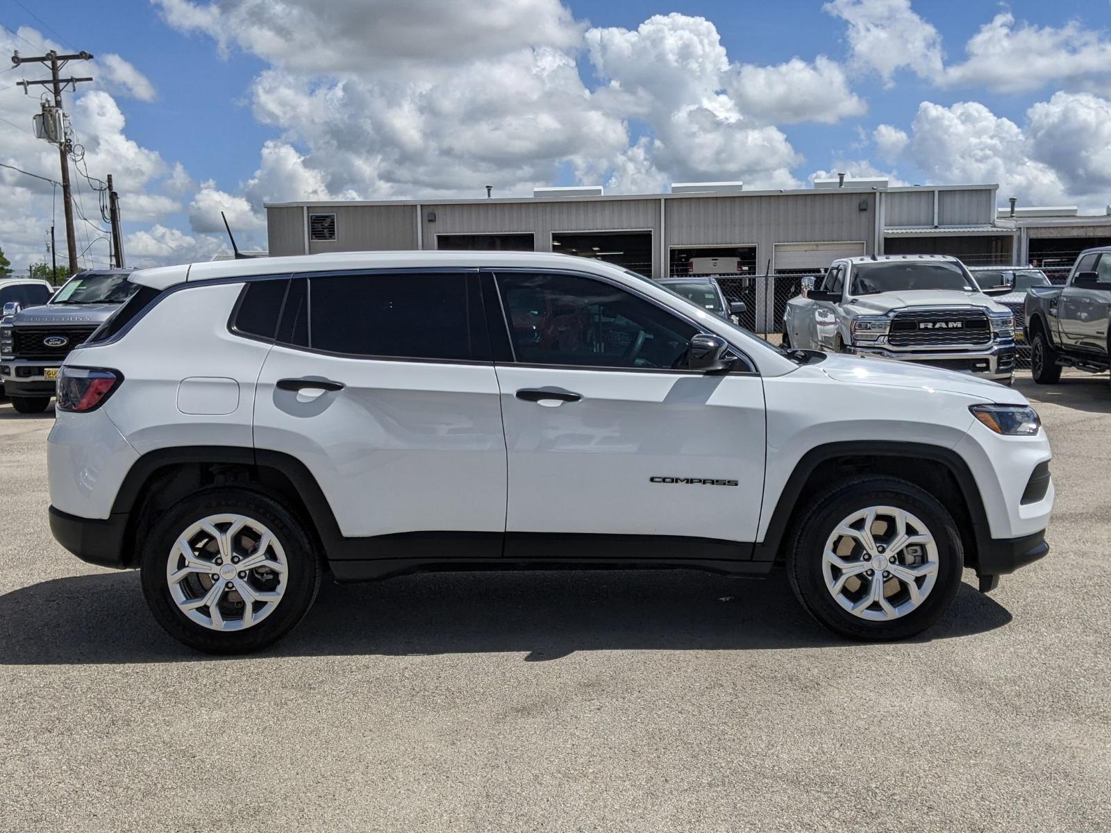 2024 Jeep Compass Vehicle Photo in Seguin, TX 78155