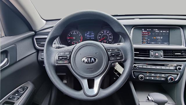 2018 Kia Optima Vehicle Photo in Appleton, WI 54914