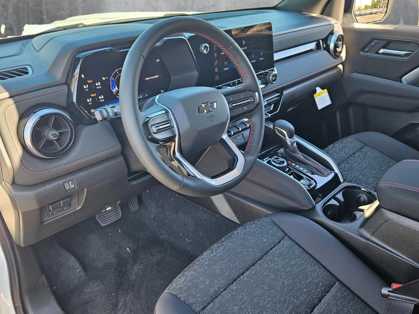 2024 Chevrolet Colorado Vehicle Photo in PEORIA, AZ 85382-3715