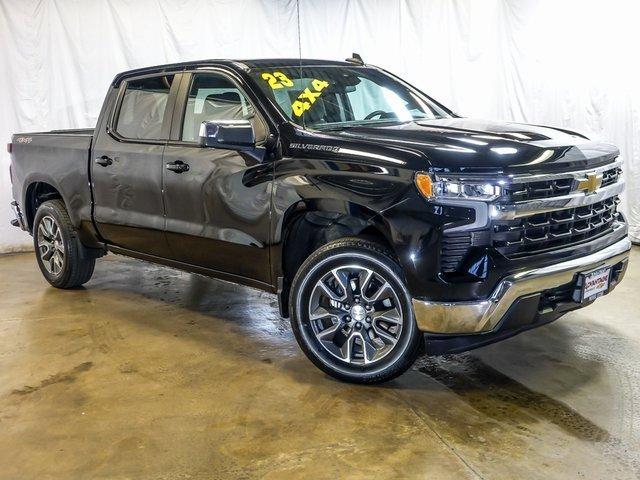 Used 2023 Chevrolet Silverado 1500 LT with VIN 3GCPDKEK4PG120043 for sale in Bolingbrook, IL