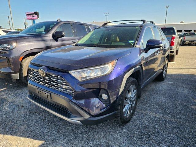 2020 Toyota RAV4 Vehicle Photo in SUGAR LAND, TX 77478-0000