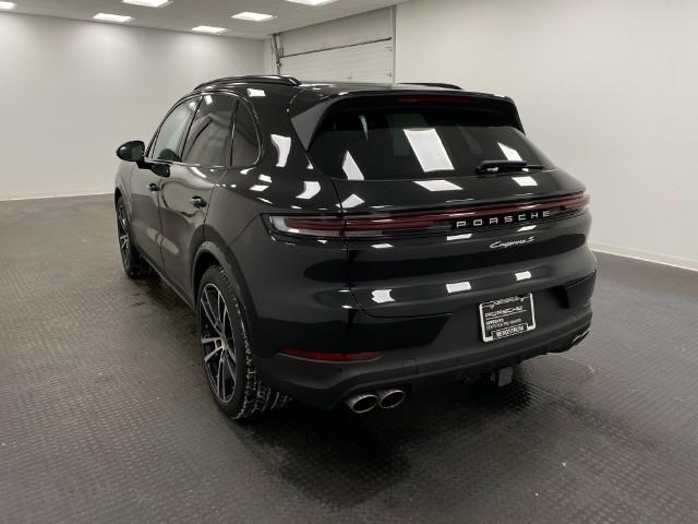 2024 Porsche Cayenne Vehicle Photo in Appleton, WI 54913