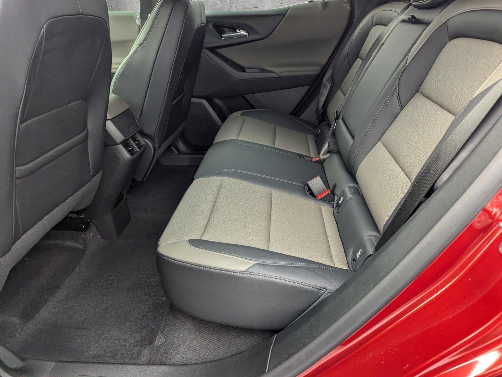 2025 Chevrolet Equinox Vehicle Photo in PEMBROKE PINES, FL 33024-6534