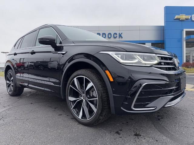 2023 Volkswagen Tiguan Vehicle Photo in MANHATTAN, KS 66502-5036