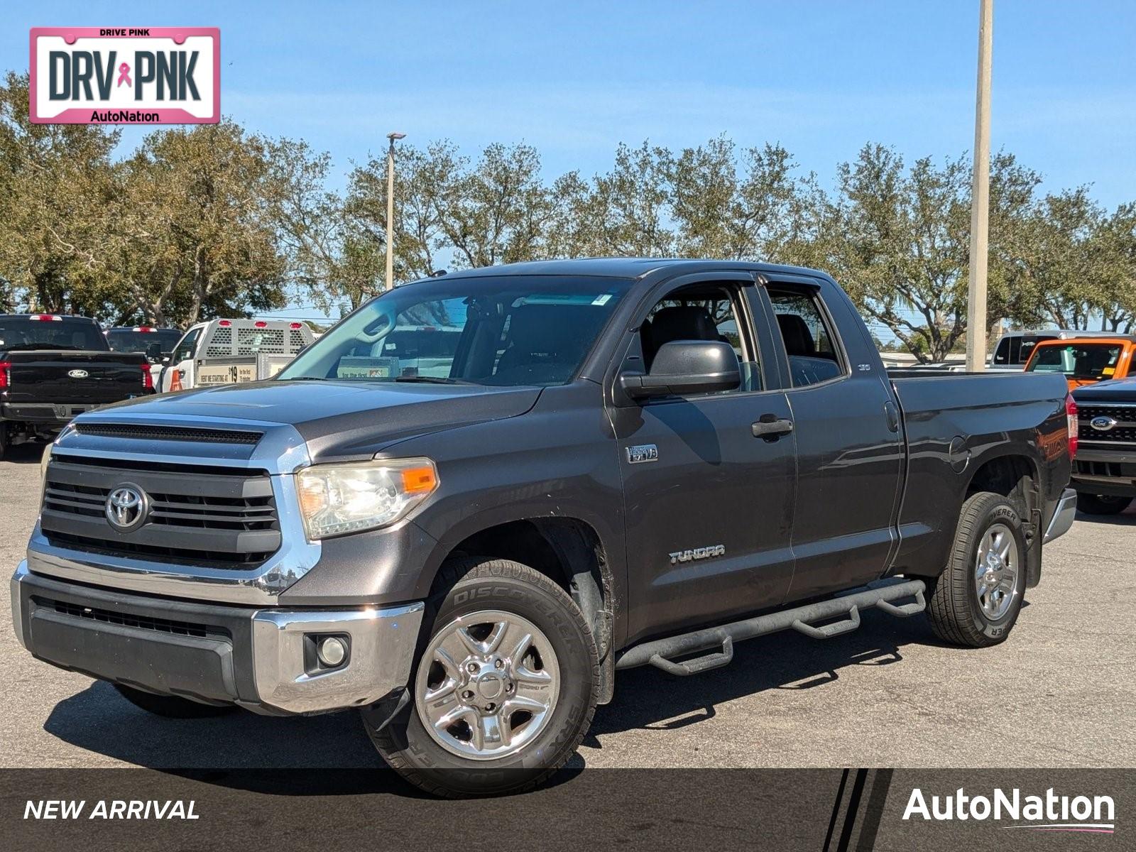 2015 Toyota Tundra 2WD Truck Vehicle Photo in St. Petersburg, FL 33713