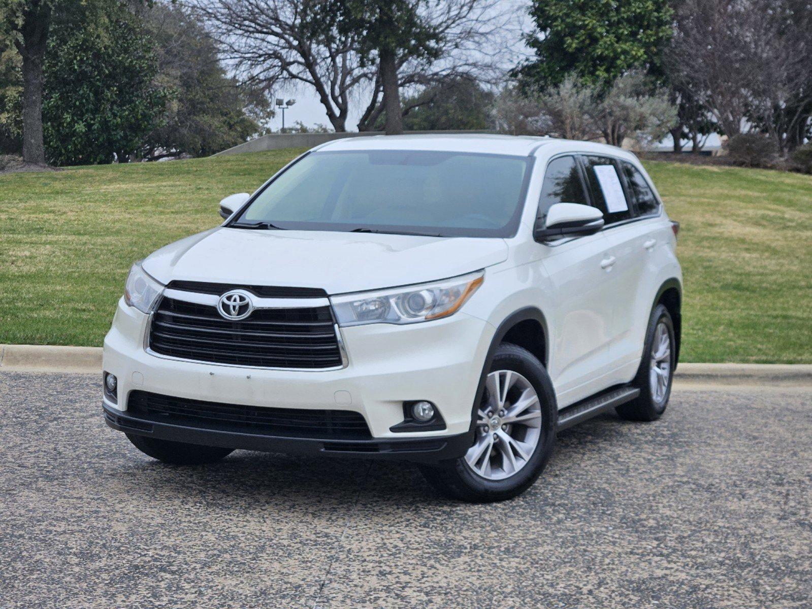 2015 Toyota Highlander Vehicle Photo in Fort Worth, TX 76132