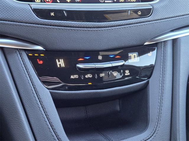 2025 Cadillac XT6 Vehicle Photo in Oklahoma City, OK 73114