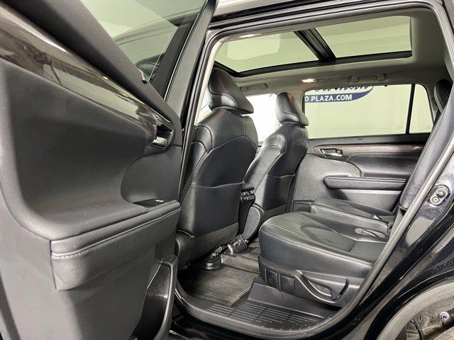 2020 Toyota Highlander Vehicle Photo in HARRISONBURG, VA 22801-8763