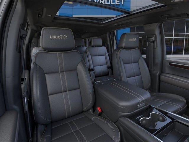 2025 Chevrolet Suburban Vehicle Photo in AURORA, CO 80011-6998