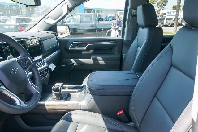 2025 Chevrolet Silverado 1500 Vehicle Photo in VENTURA, CA 93003-8585