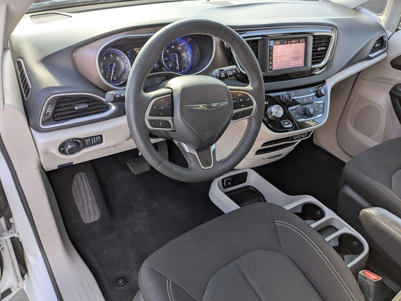 2022 Chrysler Voyager Vehicle Photo in Spokane Valley, WA 99212