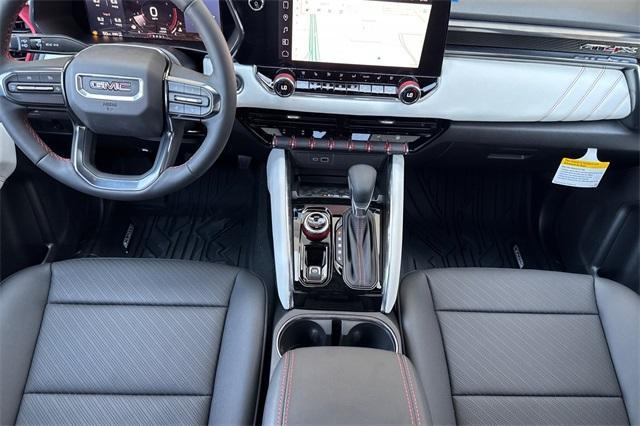 2025 GMC Canyon Vehicle Photo in ELK GROVE, CA 95757-8703