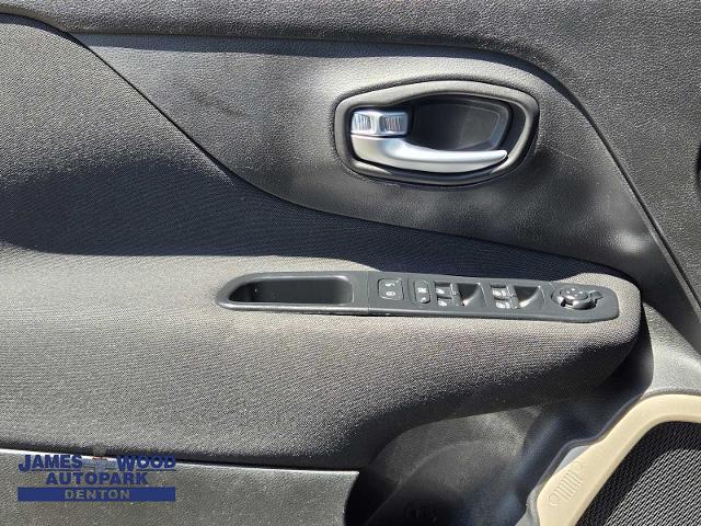 2017 Jeep Renegade Vehicle Photo in DENTON, TX 76210-9321