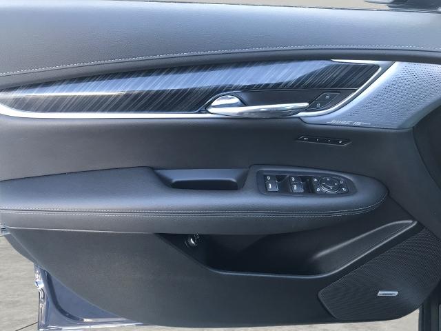 2024 Cadillac XT6 Vehicle Photo in GREEN BAY, WI 54303-3330