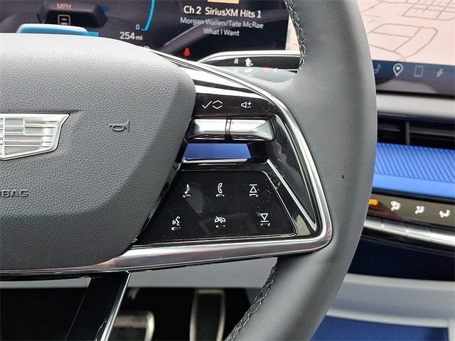 2025 Cadillac OPTIQ Vehicle Photo in ALLENTOWN, PA 18103-7399